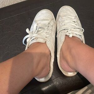 - Stinky, smelly slip on